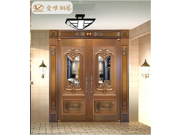 別墅入戶門太沒品？那是您還差一樘愛唯銅門