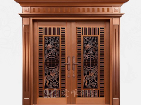 別墅銅門廠家愛唯銅藝始終堅(jiān)持誠信經(jīng)營的態(tài)度