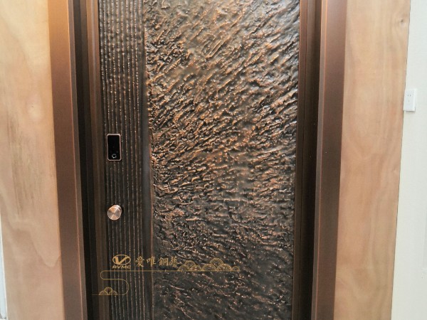 廣東別墅銅門廠家愛唯銅藝——?jiǎng)e墅銅門極簡銅門