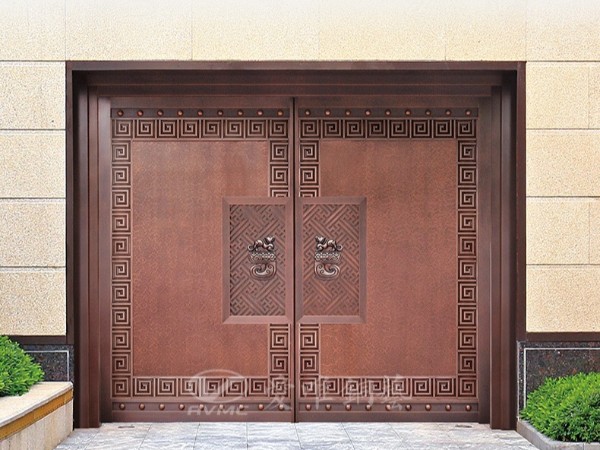 在占據(jù)銅門市場的同時(shí)要保證銅門的質(zhì)量