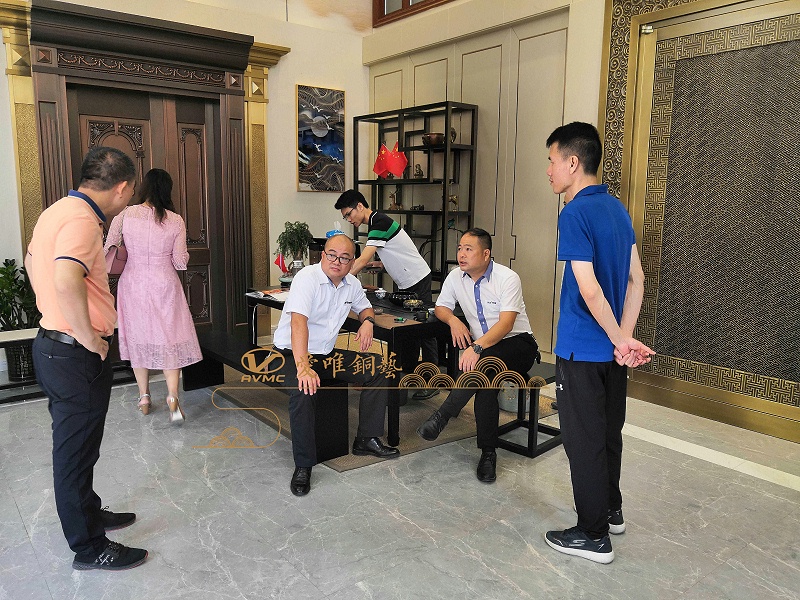 銅大門愛唯銅藝